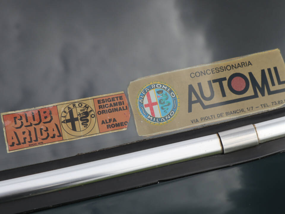 Image 36/50 of Alfa Romeo 1750 GT Veloce (1971)