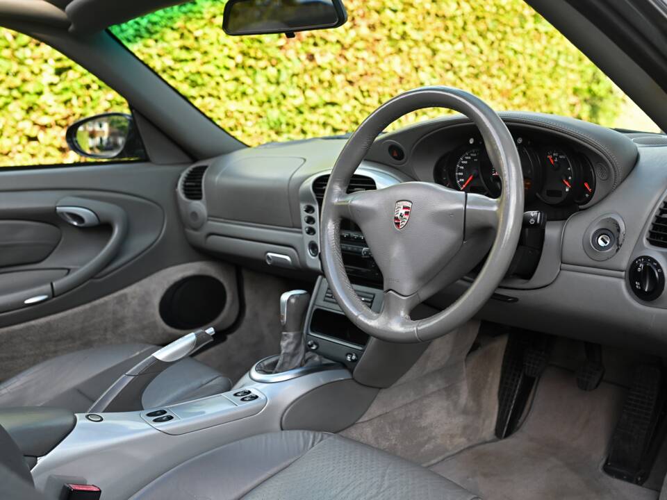 Imagen 15/20 de Porsche 911 Carrera (2003)