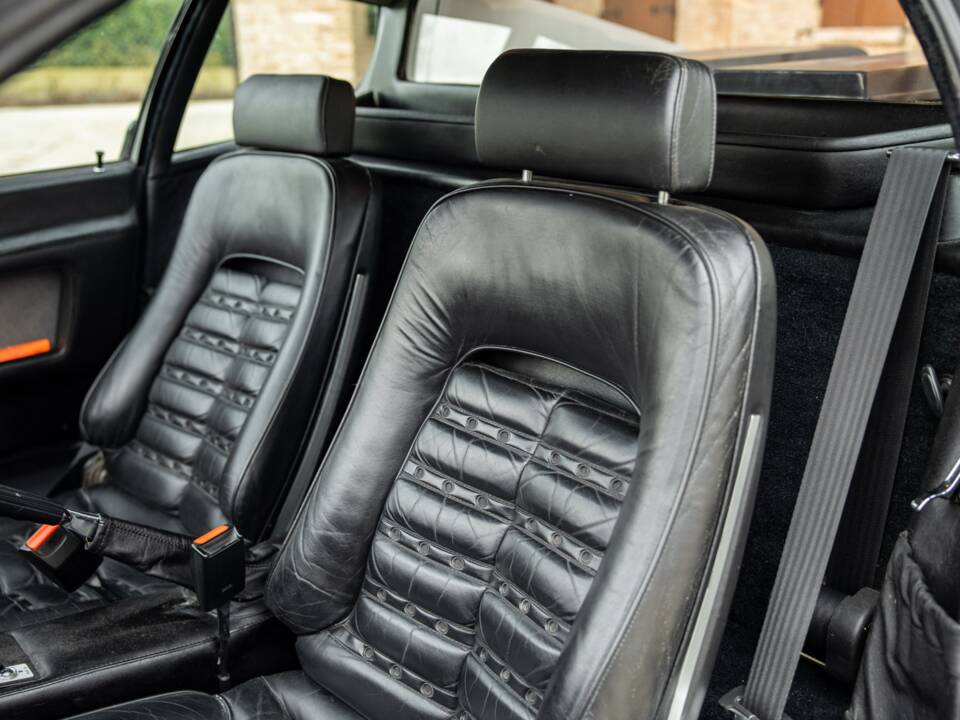 Image 48/50 de Ferrari 512 BBi (1982)