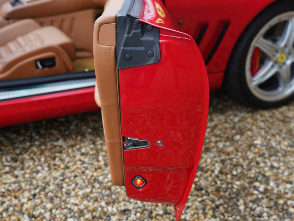 Image 48/50 of Ferrari 575 Superamerica F1 (2006)