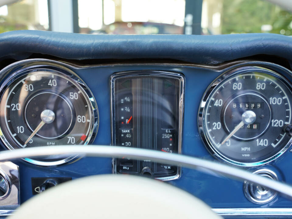 Imagen 39/50 de Mercedes-Benz 280 SL (1968)