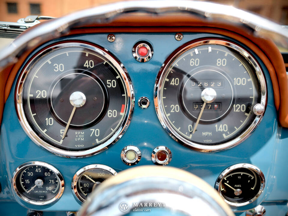 Imagen 43/50 de Mercedes-Benz 190 SL (1962)