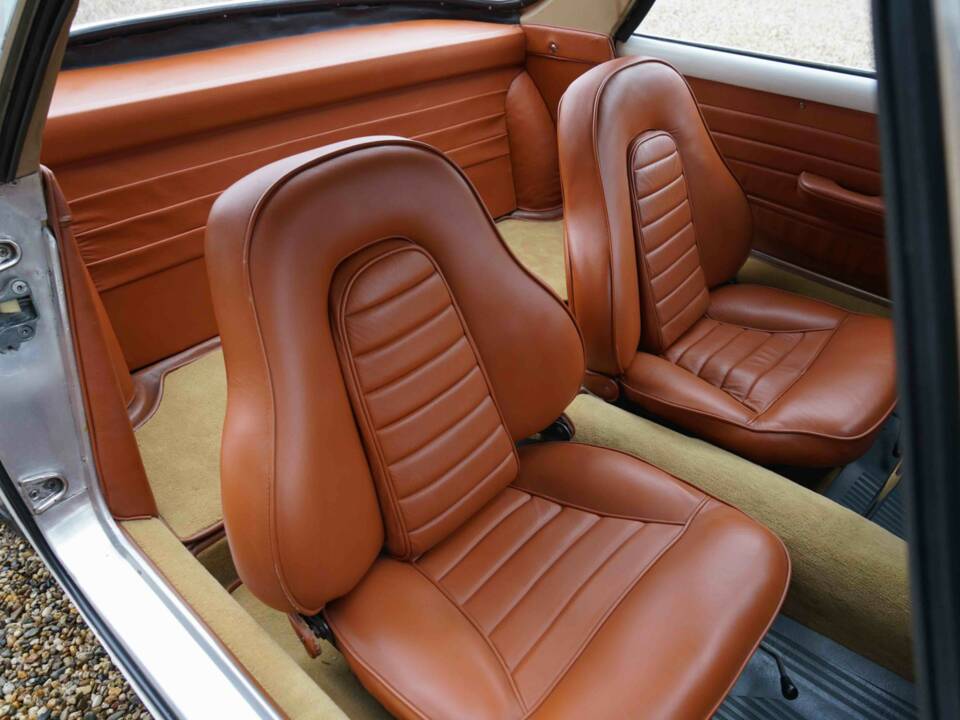 Image 43/50 of Lancia Flaminia GT 2.5 3C Touring (1964)
