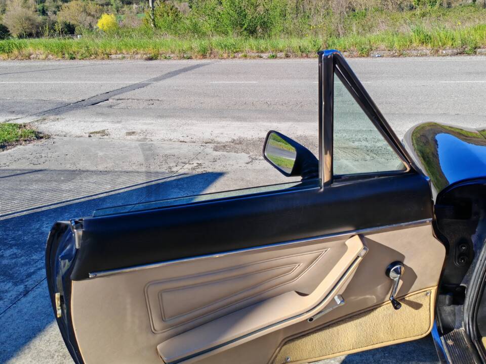 Image 32/42 of FIAT 124 Spider CS1 (1975)