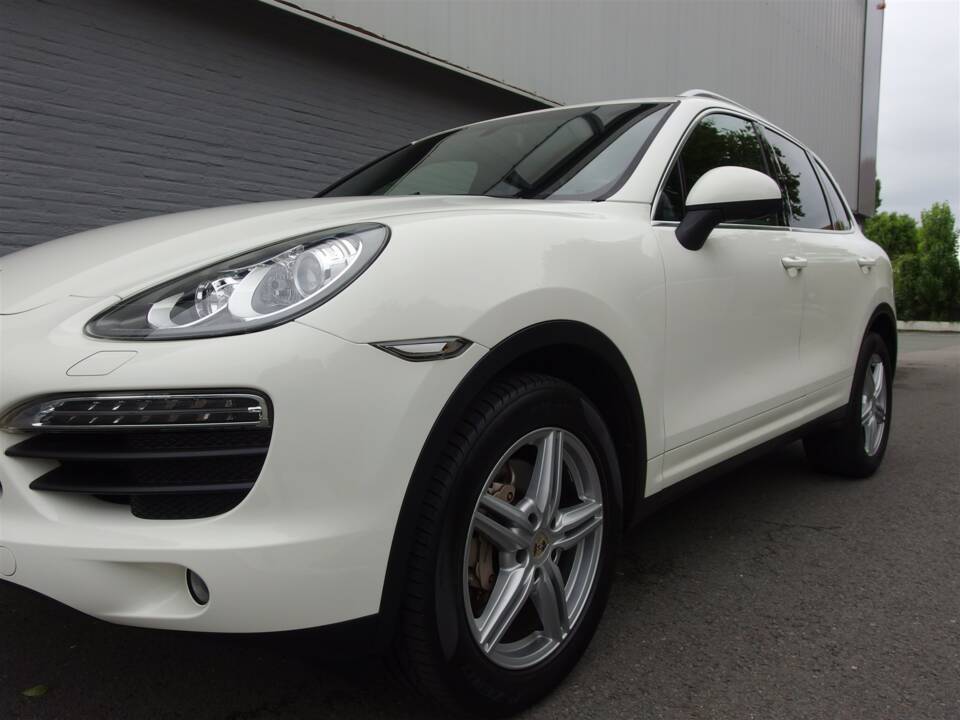 Bild 28/99 von Porsche Cayenne S (2010)