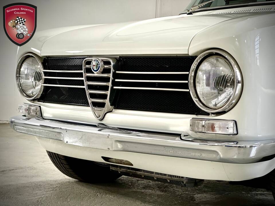 Immagine 33/69 di Alfa Romeo Giulia Nuova Super 1600 (1975)