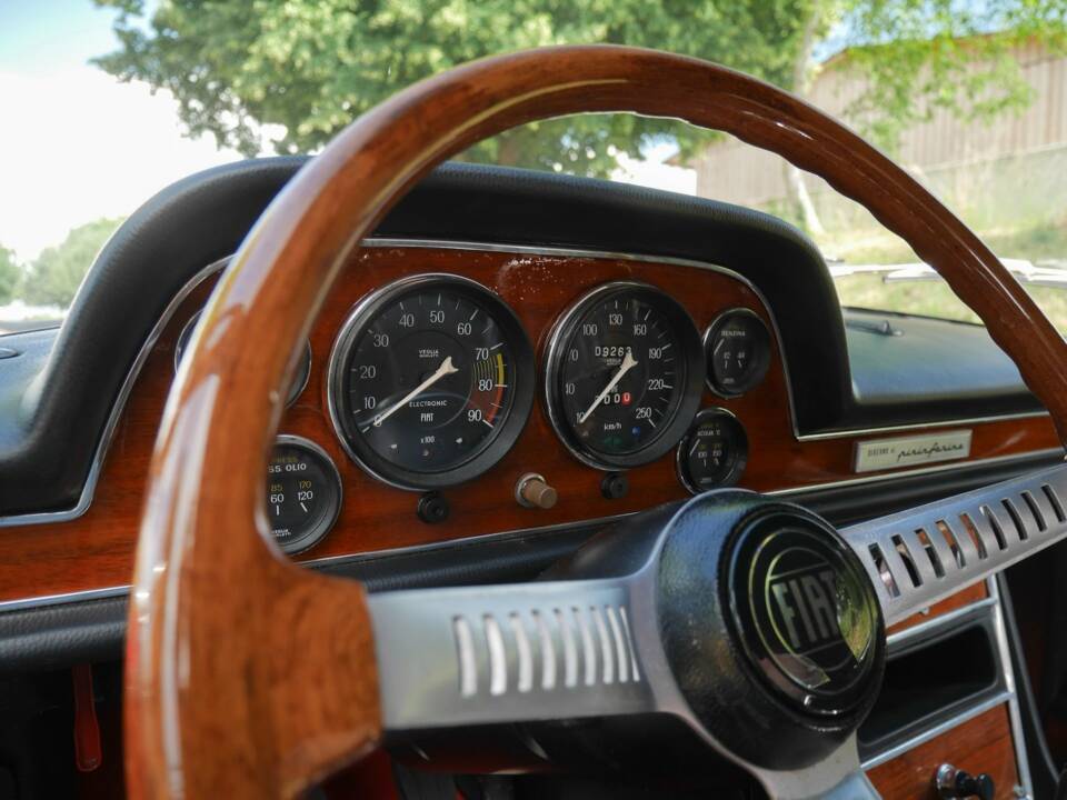 Image 31/50 of FIAT Dino Spider (1900)