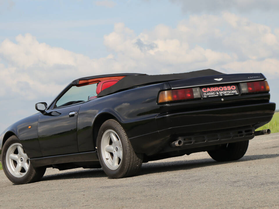 Immagine 27/44 di Aston Martin Virage Volante (1993)