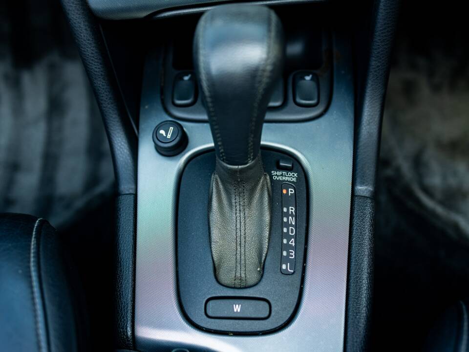 Image 41/48 of Volvo C70 2.0 T (2001)