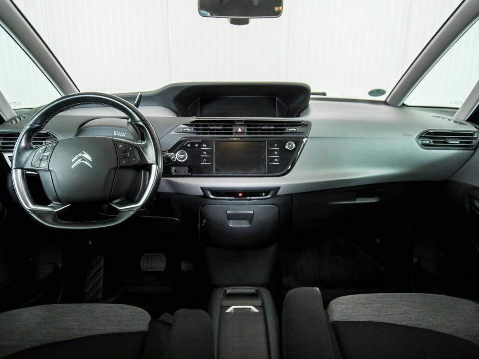 Bild 7/50 von Citroën C4 Picasso 1.2 PureTech 130 (2017)