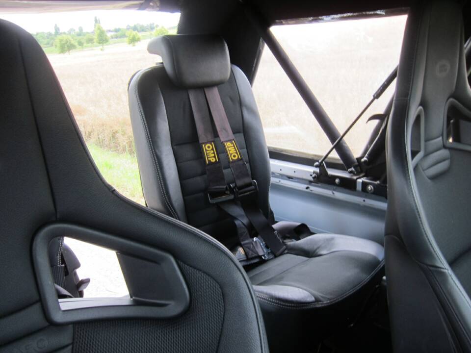 Imagen 18/19 de Land Rover Defender 90 TD4 (2008)