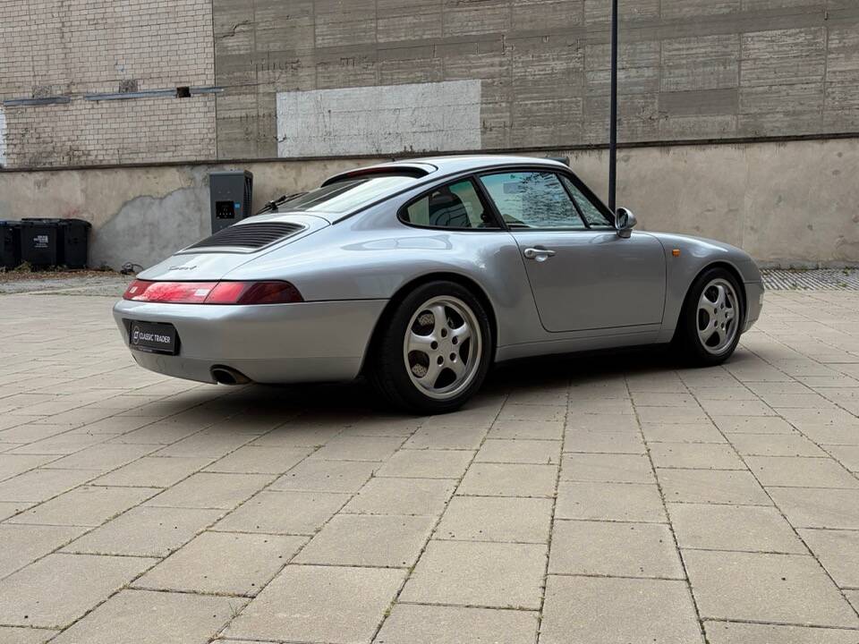 Afbeelding 9/73 van Porsche 911 Carrera 4 (1995)
