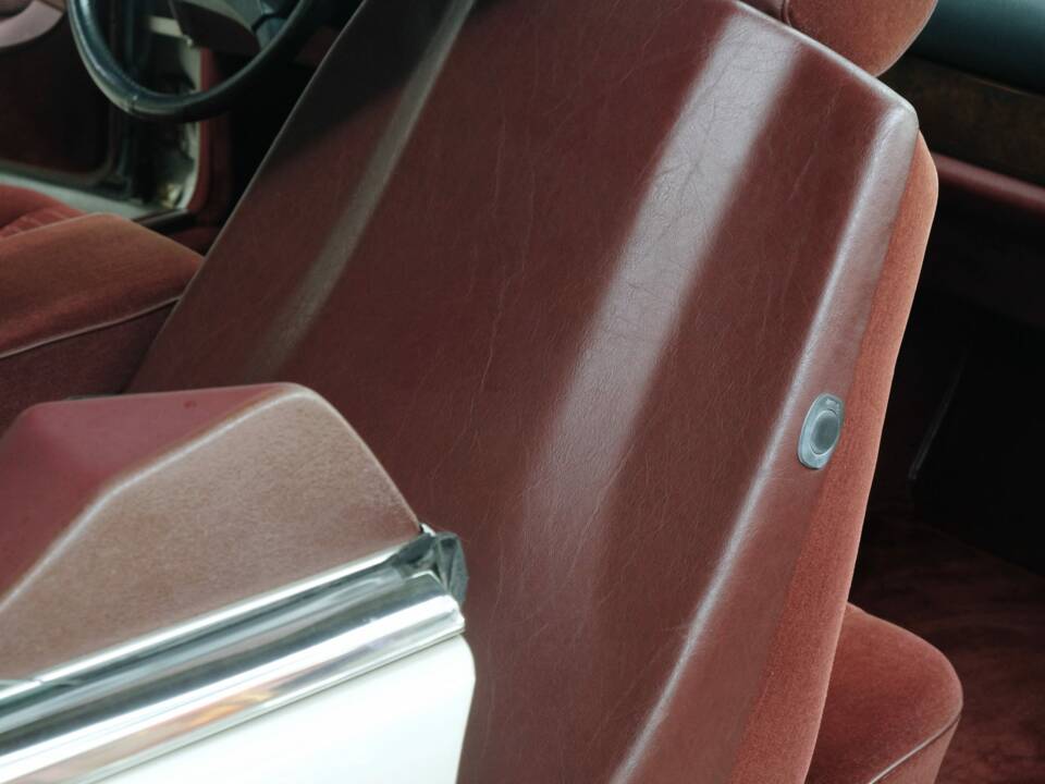 Bild 33/50 von Mercedes-Benz 560 SEC (1986)