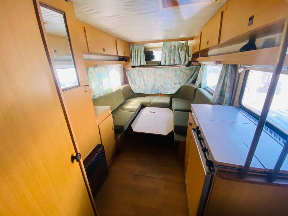 Afbeelding 9/12 van Volkswagen LT 28 Karmann Mobil (1980)