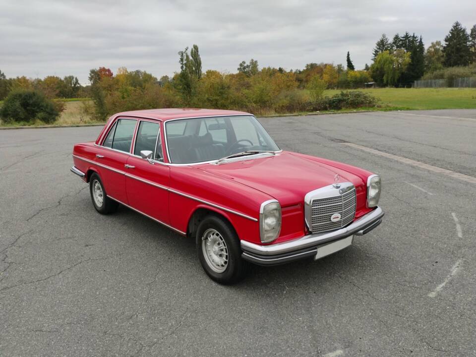Image 2/11 de Mercedes-Benz 280 E (1972)