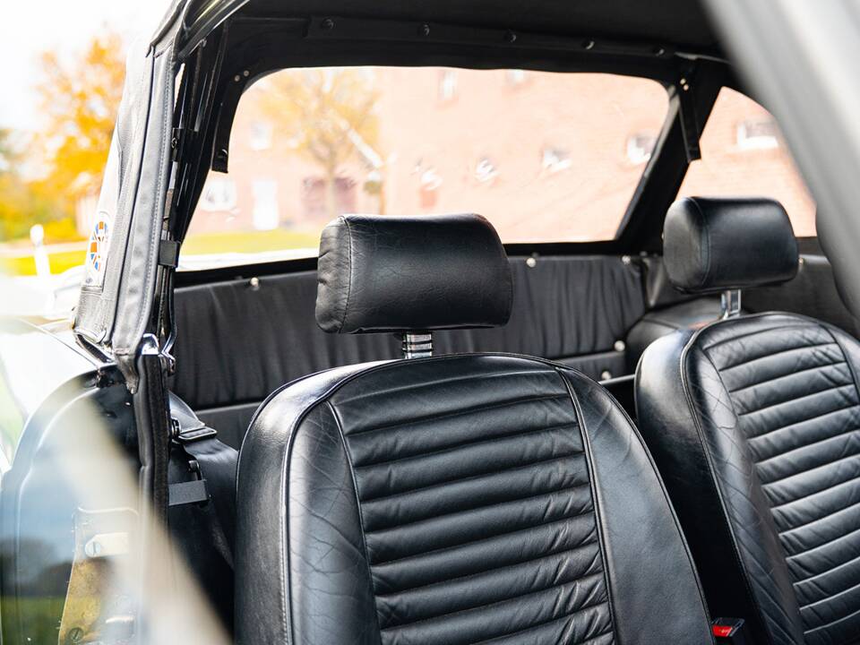 Immagine 25/36 di Triumph TR 6 (1974)