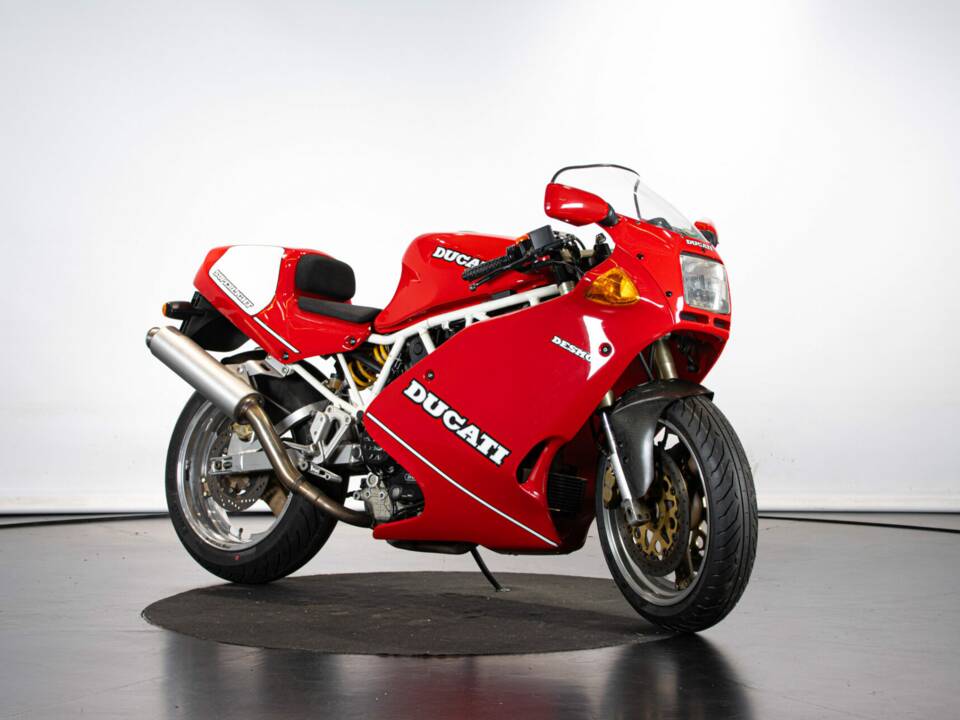 Immagine 6/50 di Ducati 900 SS (1992)