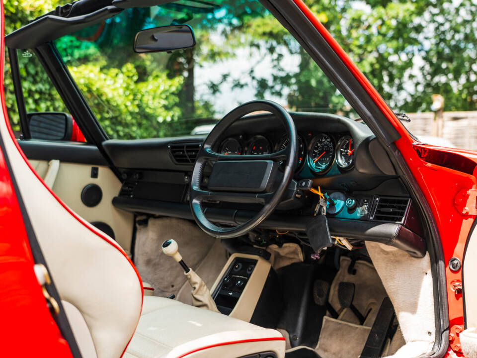 Afbeelding 46/53 van Porsche 911 Turbo 3.3 (1989)