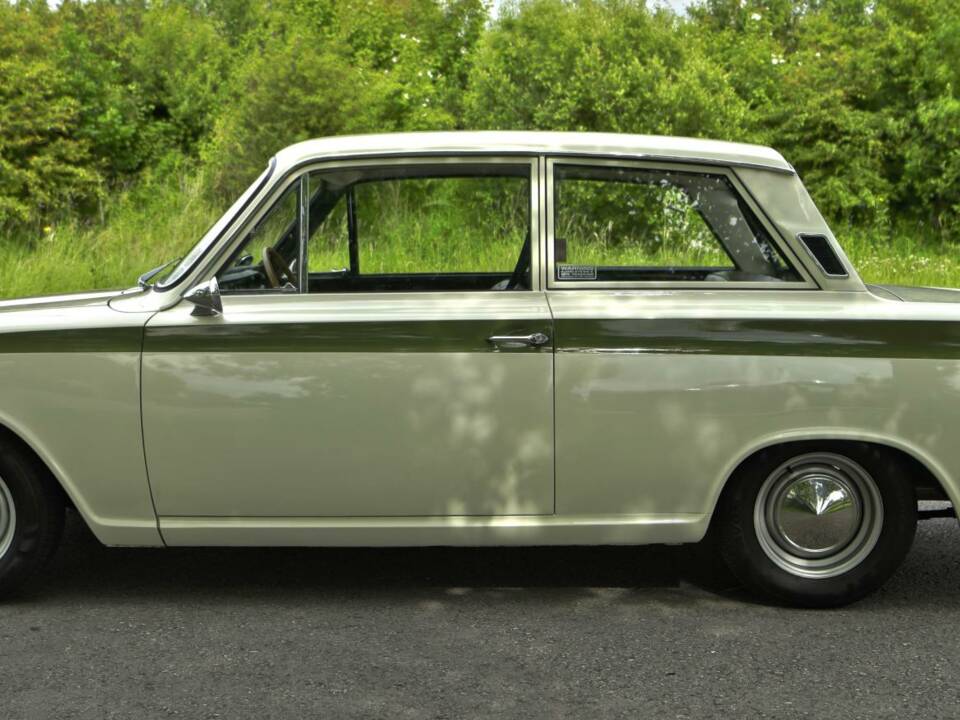 Image 8/50 of Ford Lotus Cortina (1966)