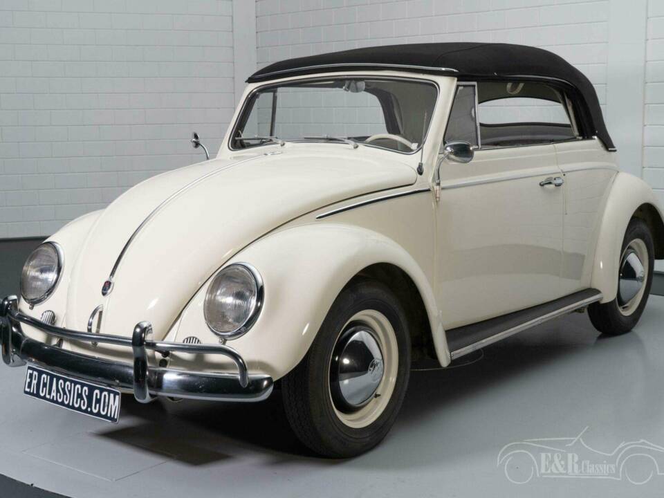 Image 15/19 de Volkswagen Coccinelle 1200 Cabriolet (1960)