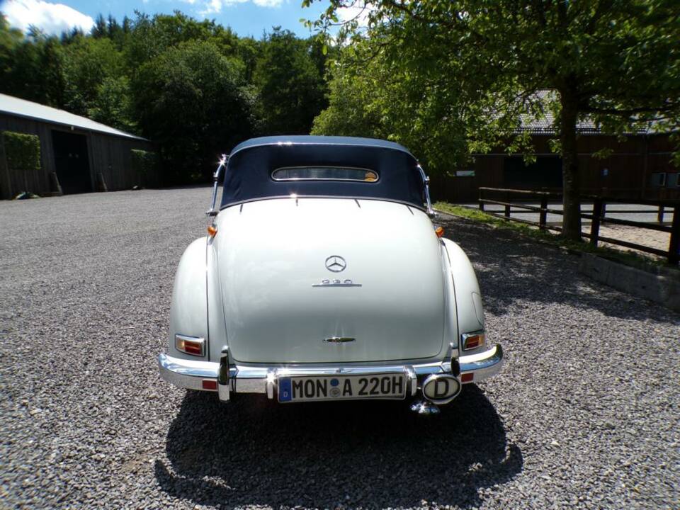 Image 13/23 of Mercedes-Benz 220 Cabriolet A (1954)