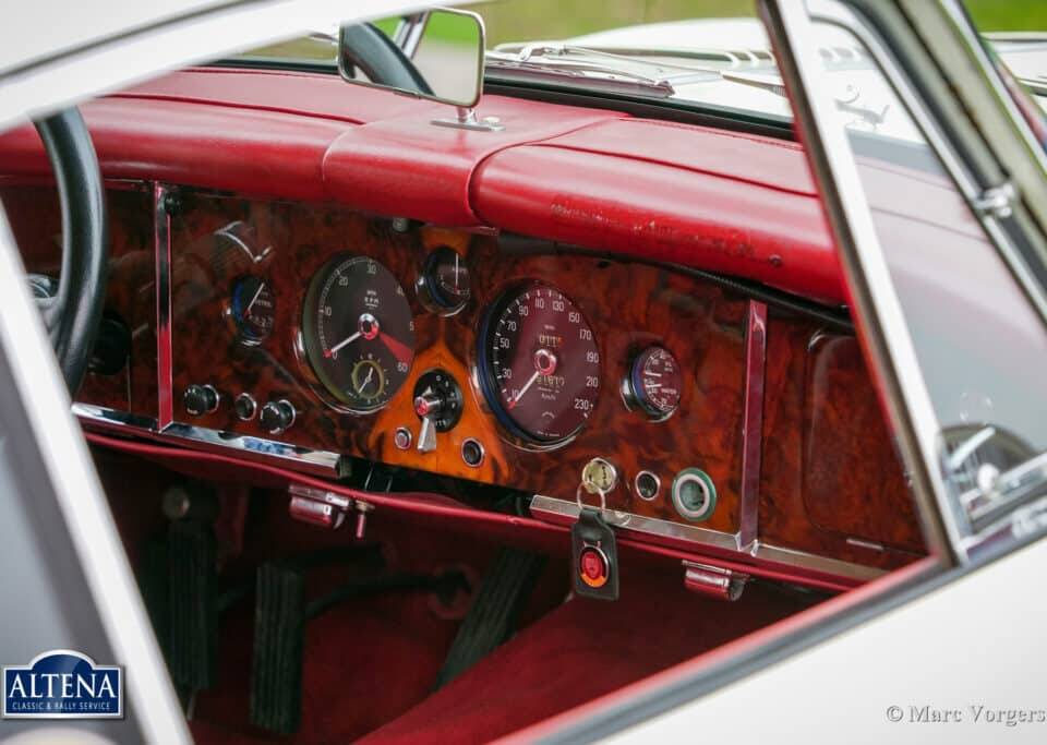Bild 29/43 von Jaguar XK 150 S FHC (1960)