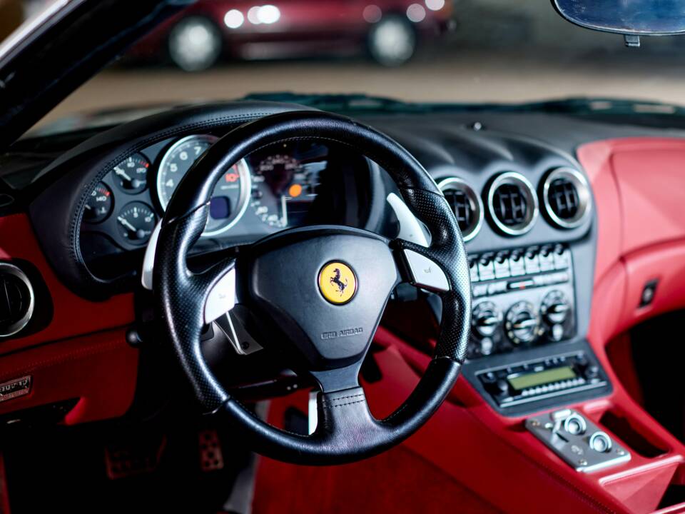 Bild 44/46 von Ferrari 575M Maranello (2003)