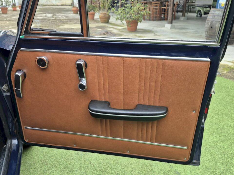 Imagen 38/67 de Alfa Romeo Giulia Nuova Super 1600 (1977)