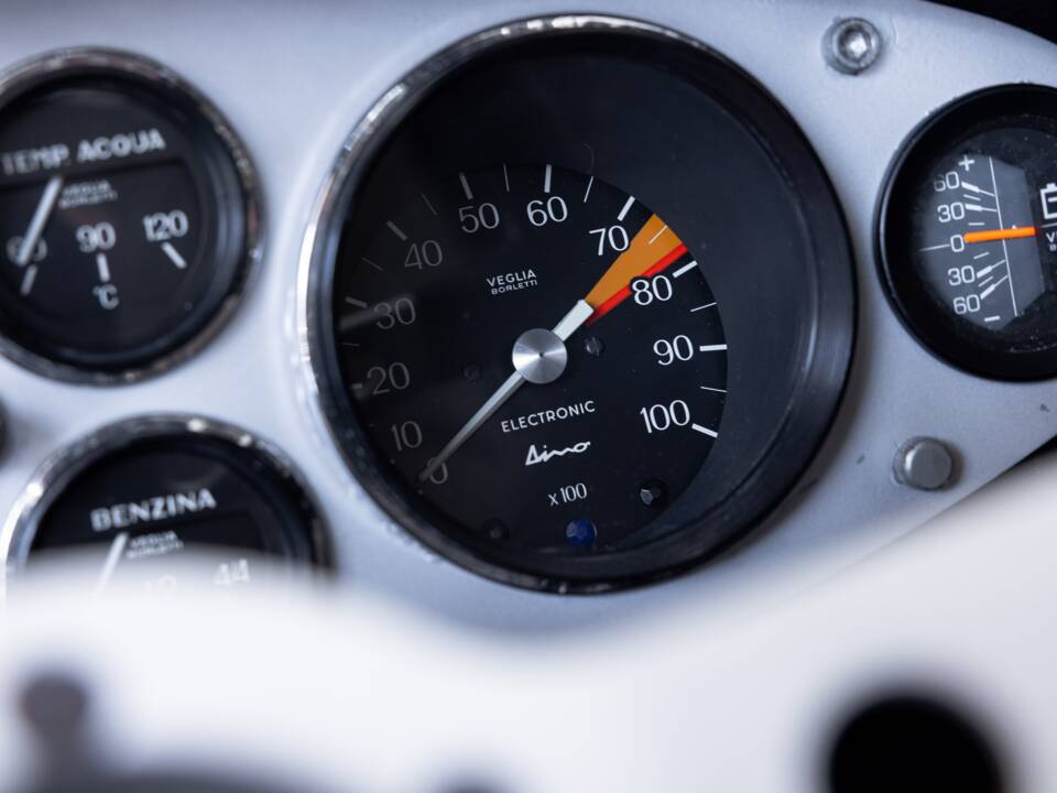 Afbeelding 28/39 van Ferrari Dino 246 GT (1970)