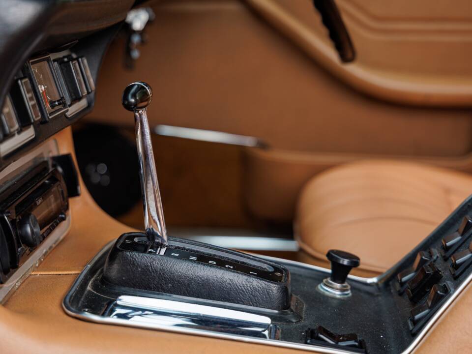 Bild 36/40 von Daimler Sovereign 4.2 (1976)