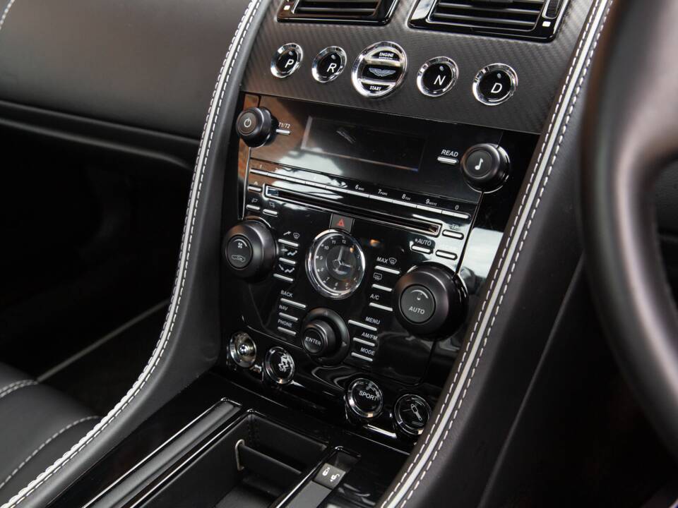 Image 61/94 of Aston Martin DB 9 (2014)