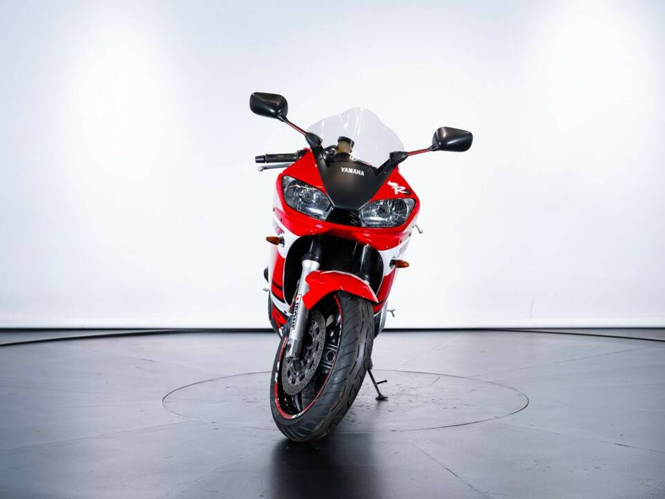 Bild 7/49 von Yamaha DUMMY (1999)