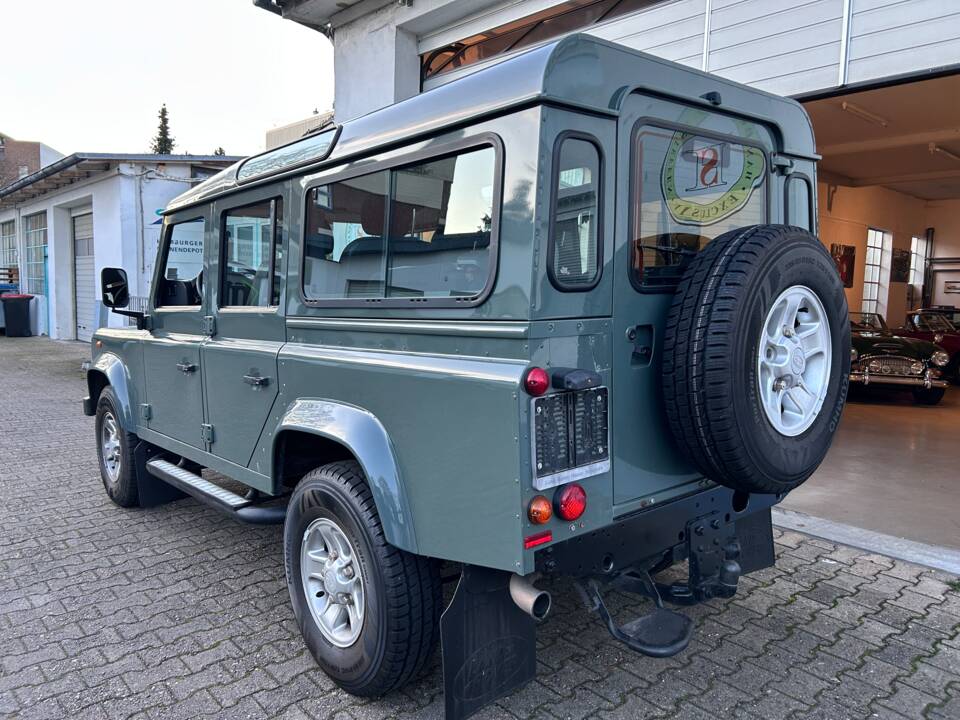 Afbeelding 26/29 van Land Rover Defender 110 (2014)