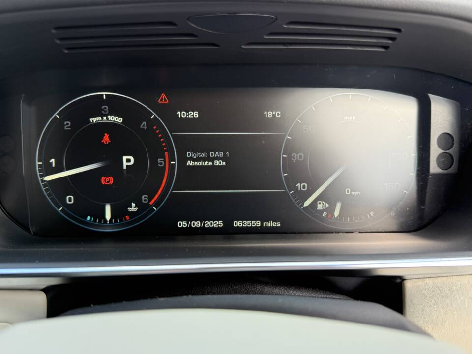 Bild 32/35 von Land Rover Range Rover Vogue TDV6 (2015)