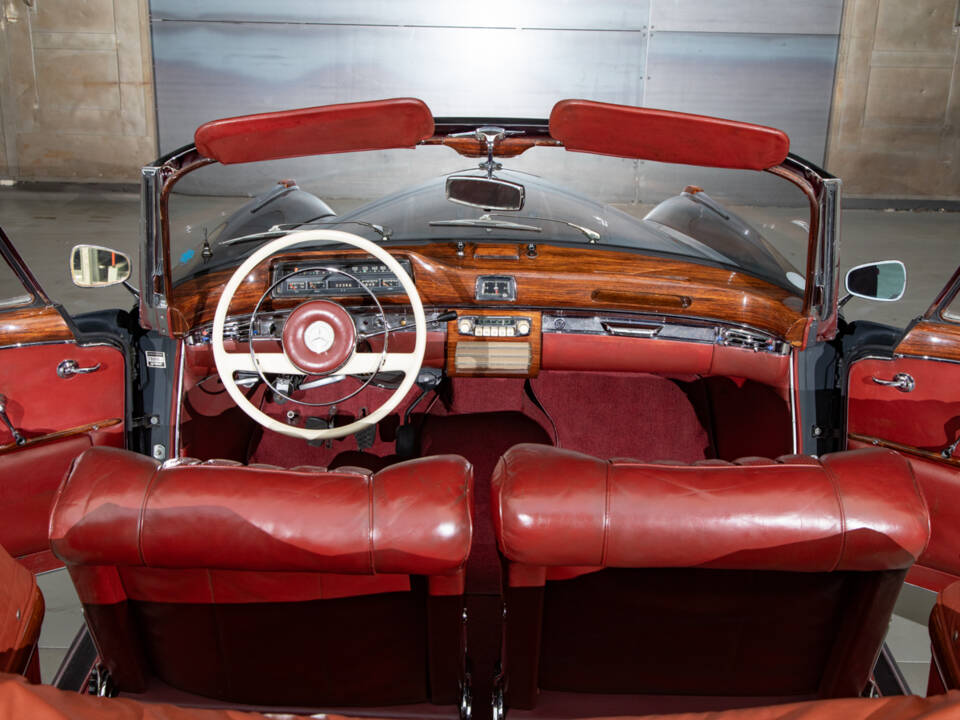 Bild 9/23 von Mercedes-Benz 220 SE Cabriolet (1960)