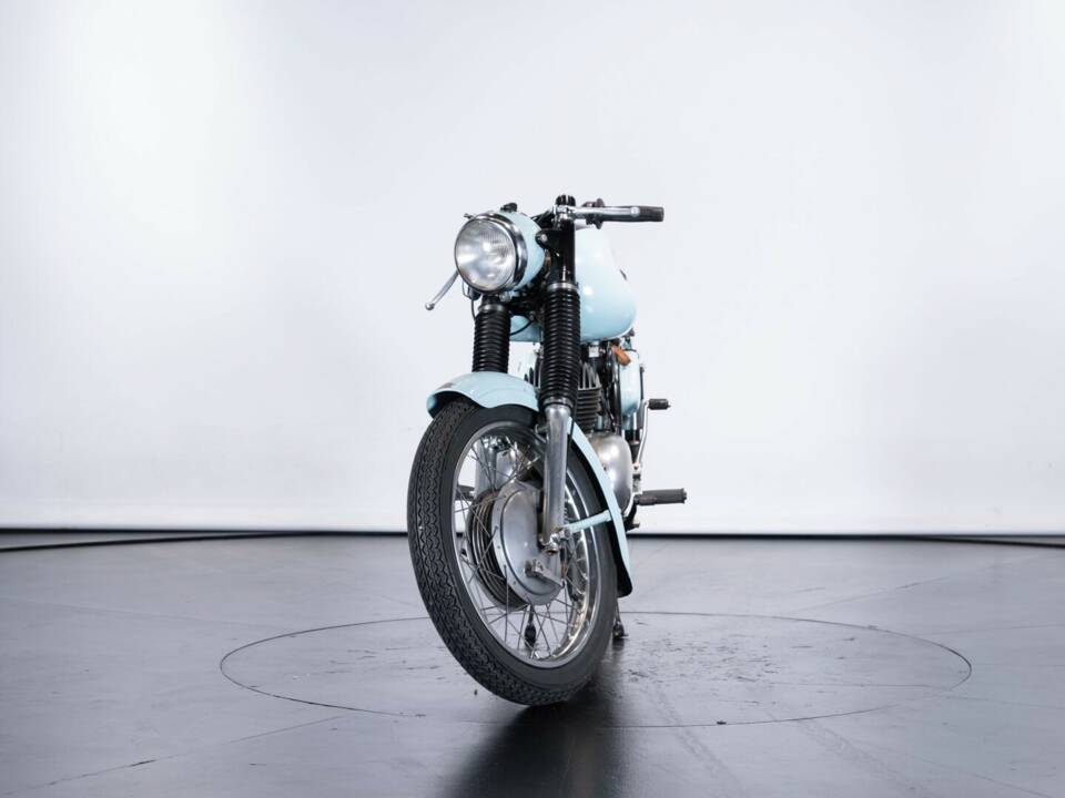 Image 6/50 of Bianchi 125 (1958)