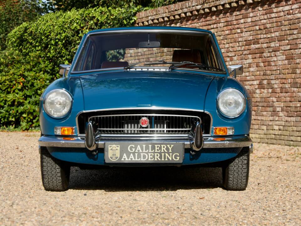 Immagine 44/50 di MG MGB GT (1971)
