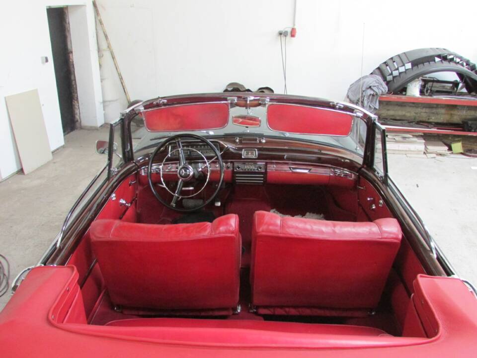 Bild 22/73 von Mercedes-Benz 220 S Cabriolet (1957)