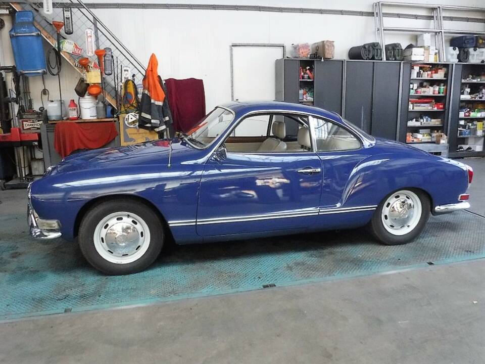 Image 16/50 of Volkswagen Karmann Ghia 1500 (1970)