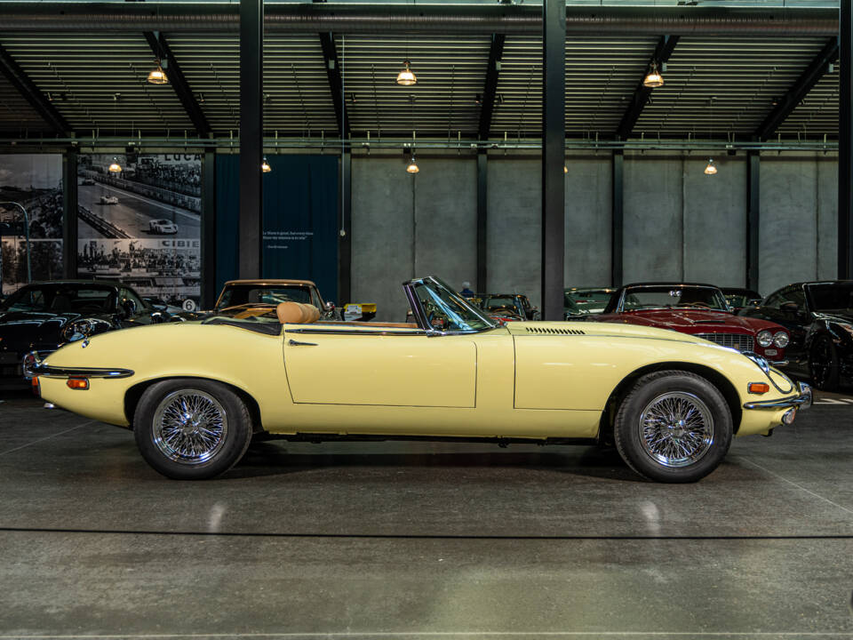 Imagen 5/28 de Jaguar E-Type V12 (1974)
