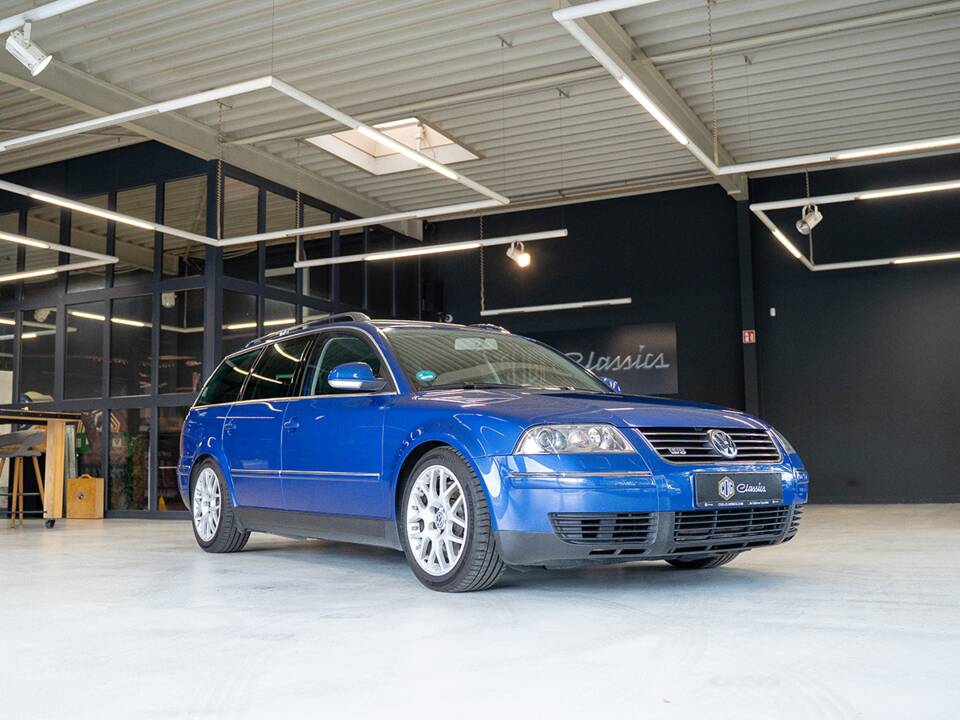 Image 14/59 de Volkswagen Passat Variant 4.0 W8 (2004)