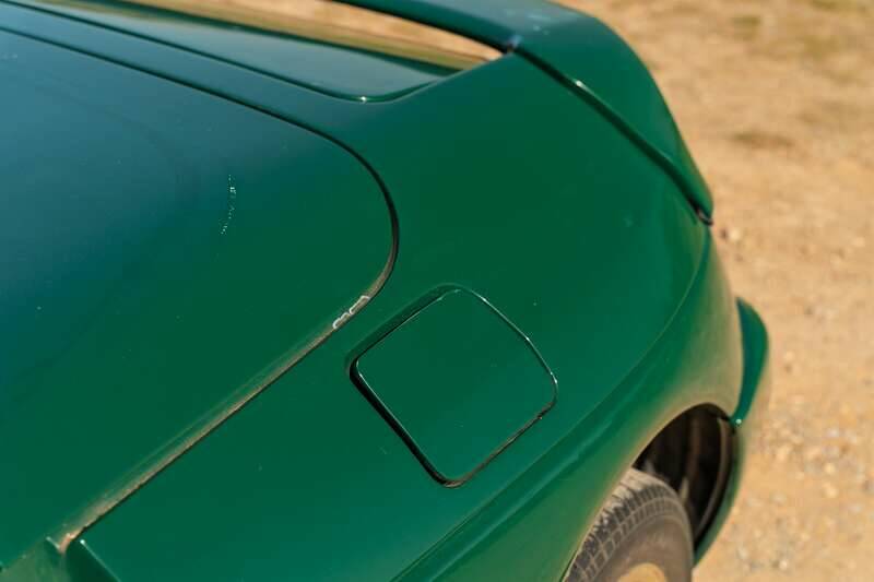 Image 14/50 of Lotus Elan (1991)