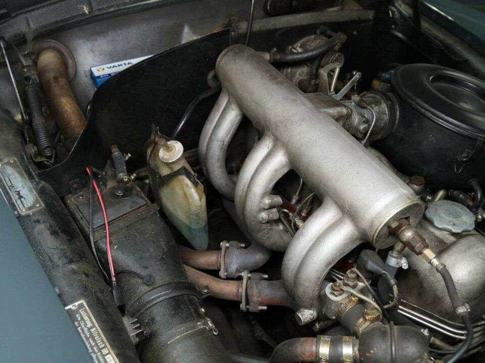 Bild 41/49 von Mercedes-Benz 220 SE (1960)