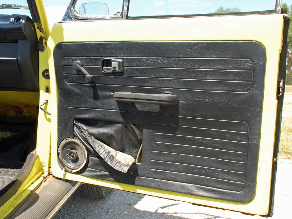Image 25/33 of Volkswagen Beetle 1303 S (1973)