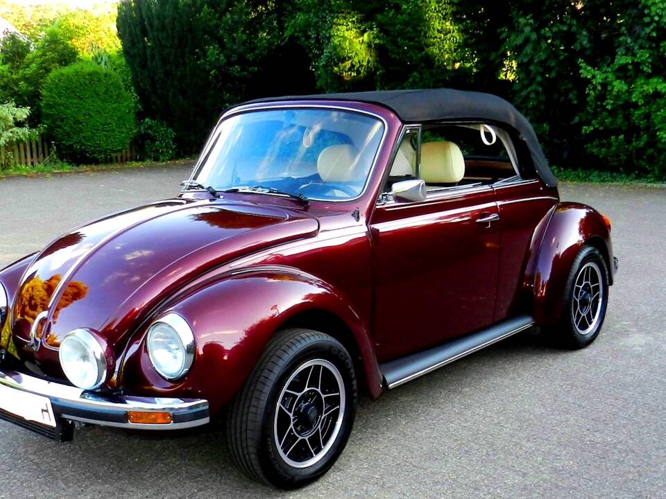 Imagen 2/70 de Volkswagen Käfer 1303 LS (1978)