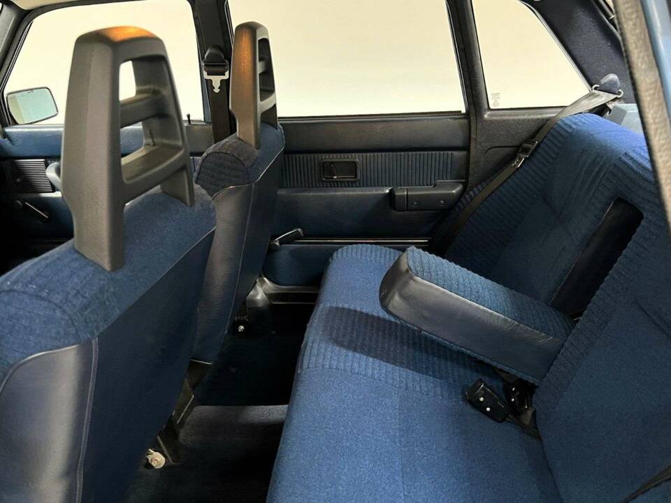 Imagen 10/15 de Volvo 244 (1980)
