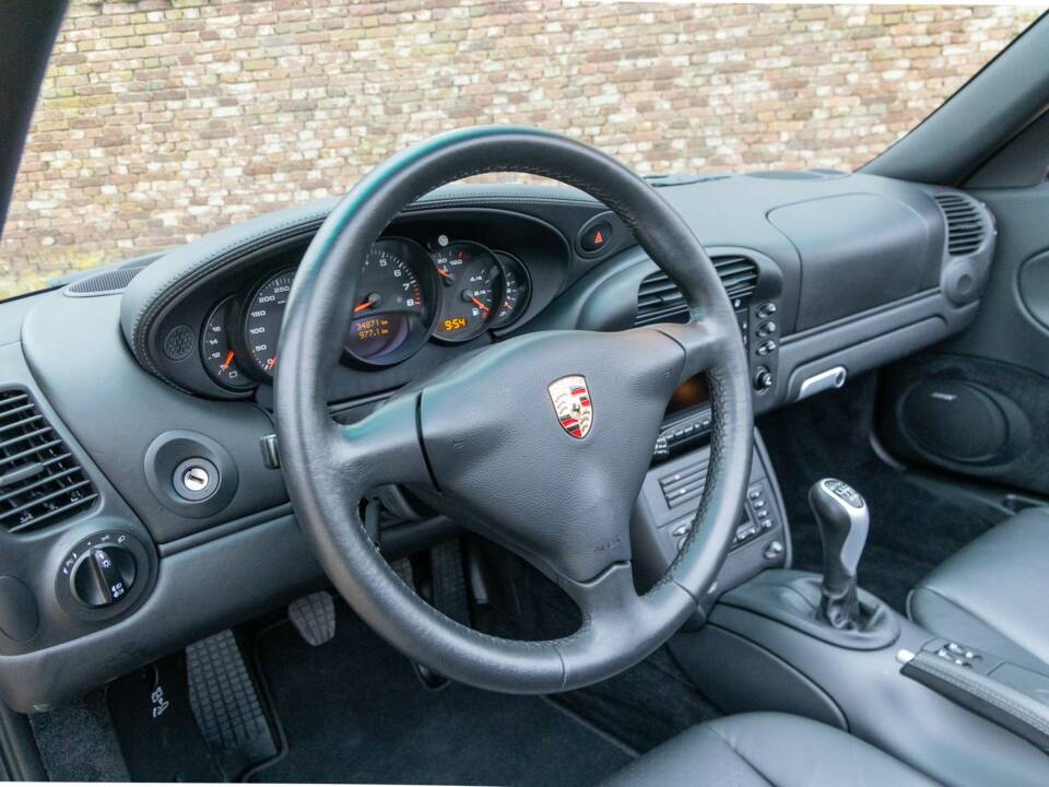 Bild 24/50 von Porsche 911 Carrera 4S (2003)