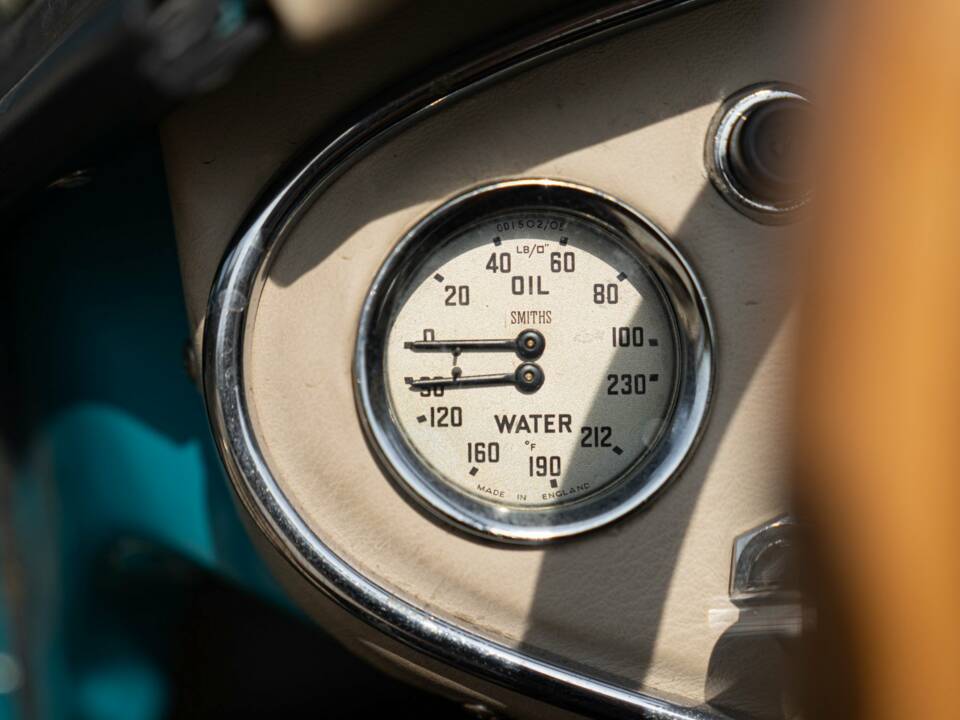 Bild 37/50 von Austin-Healey 100&#x2F;6 (BN4) (1957)