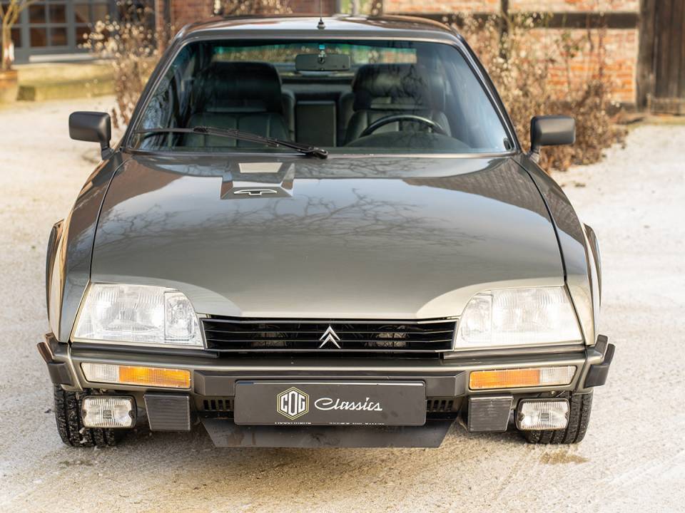 Image 11/48 of Citroën CX 25 GTI Turbo (1985)