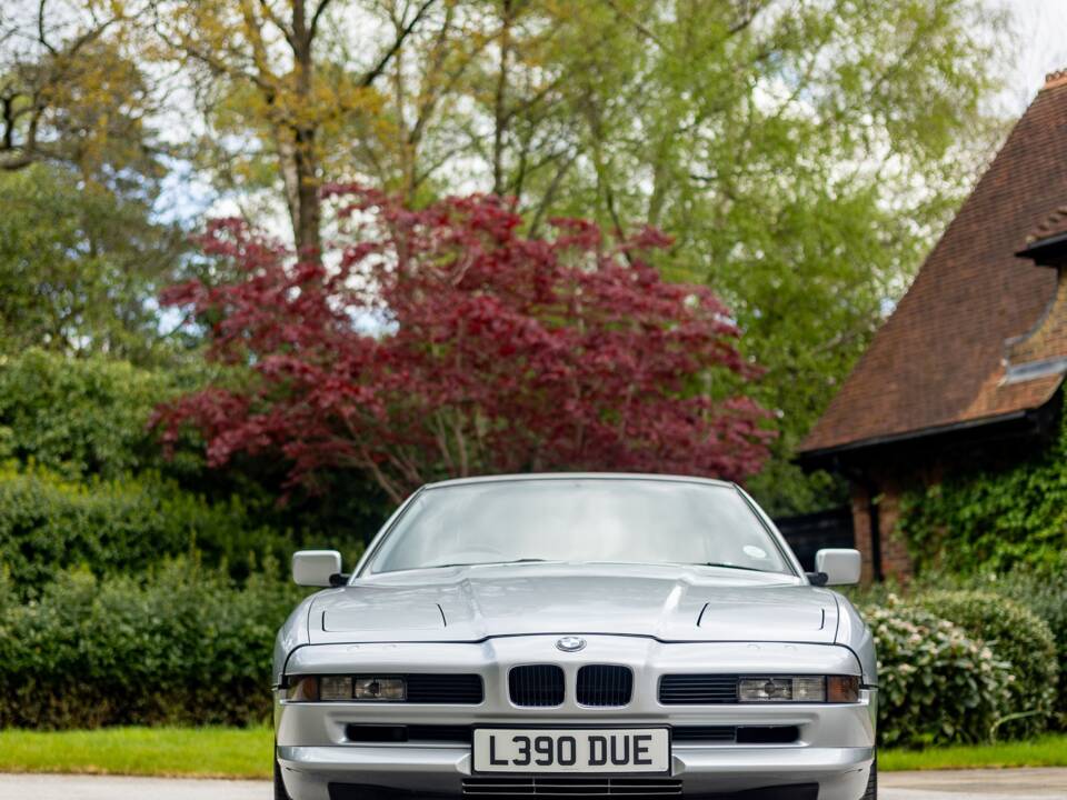 Image 31/35 de BMW 850Ci (1994)